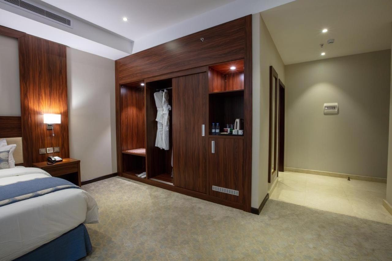 Seasons Park- Mawasim Al Hay At Hotel 제다 외부 사진